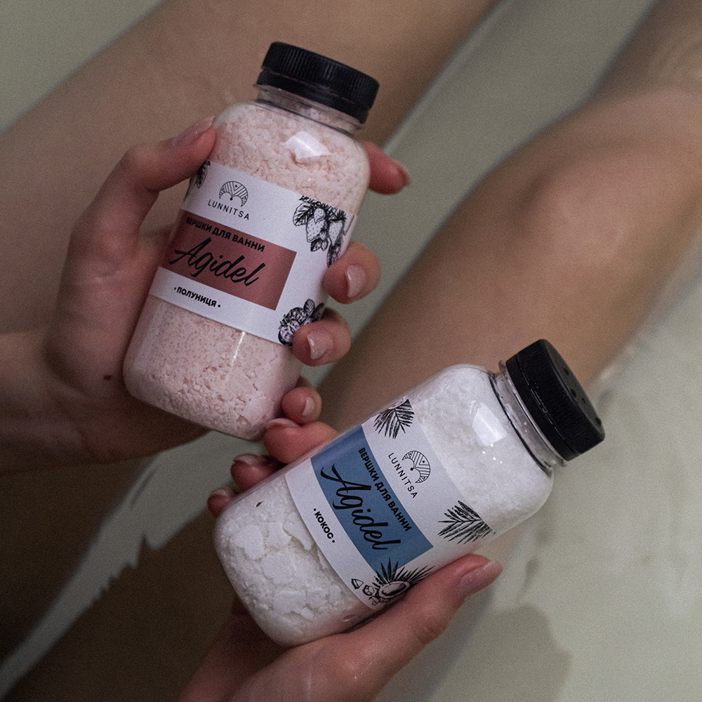 Vonios kremas Agidel "Braškė"